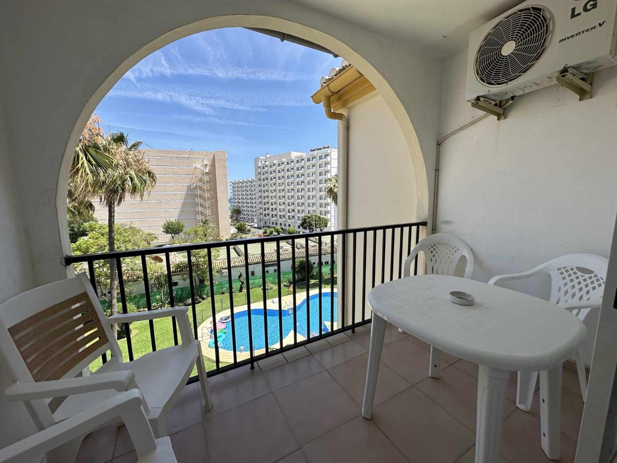 Apartamento La Carihuela A 2 Minutos De La Playa トレモリノス エクステリア 写真
