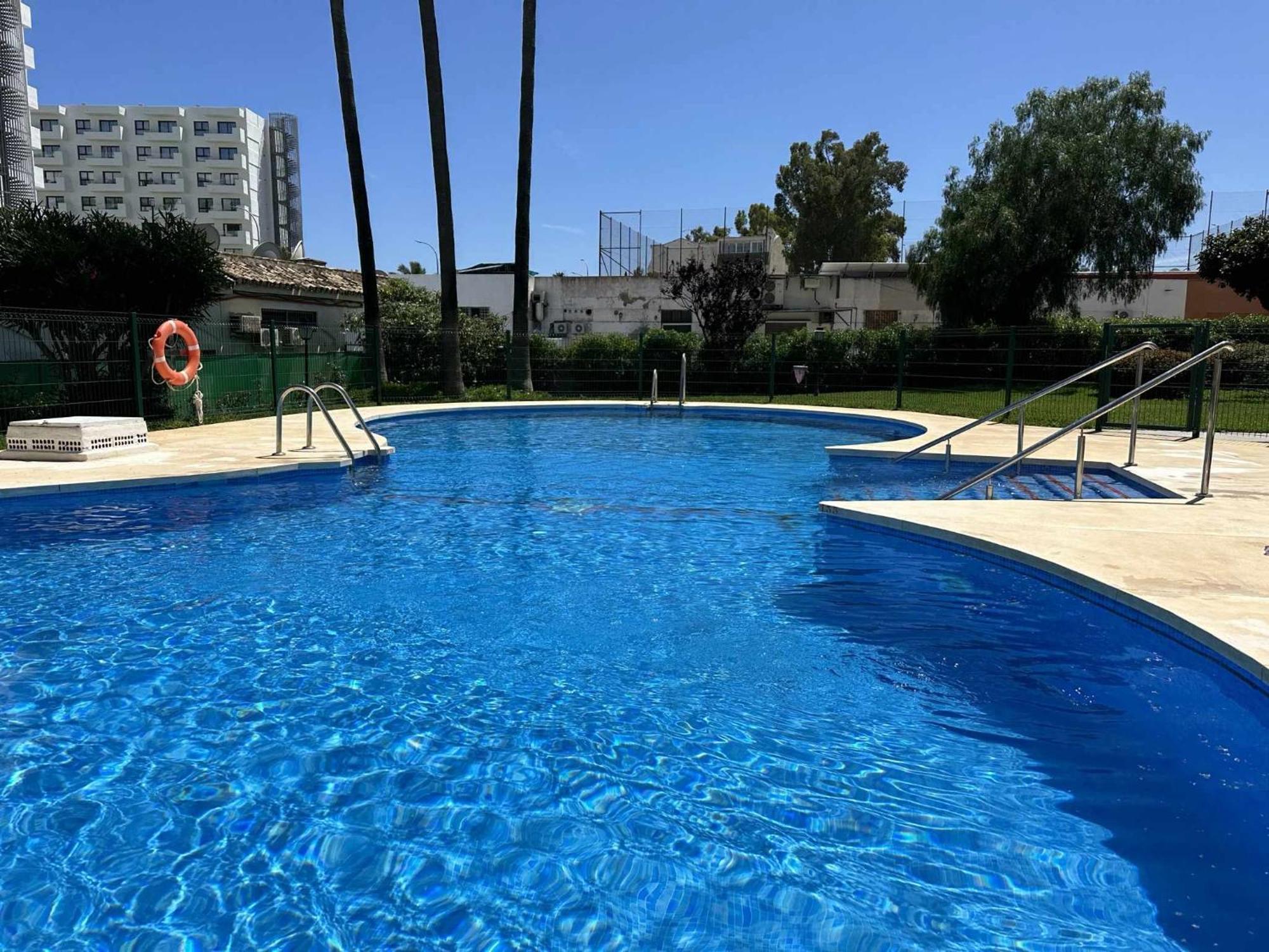Apartamento La Carihuela A 2 Minutos De La Playa トレモリノス エクステリア 写真